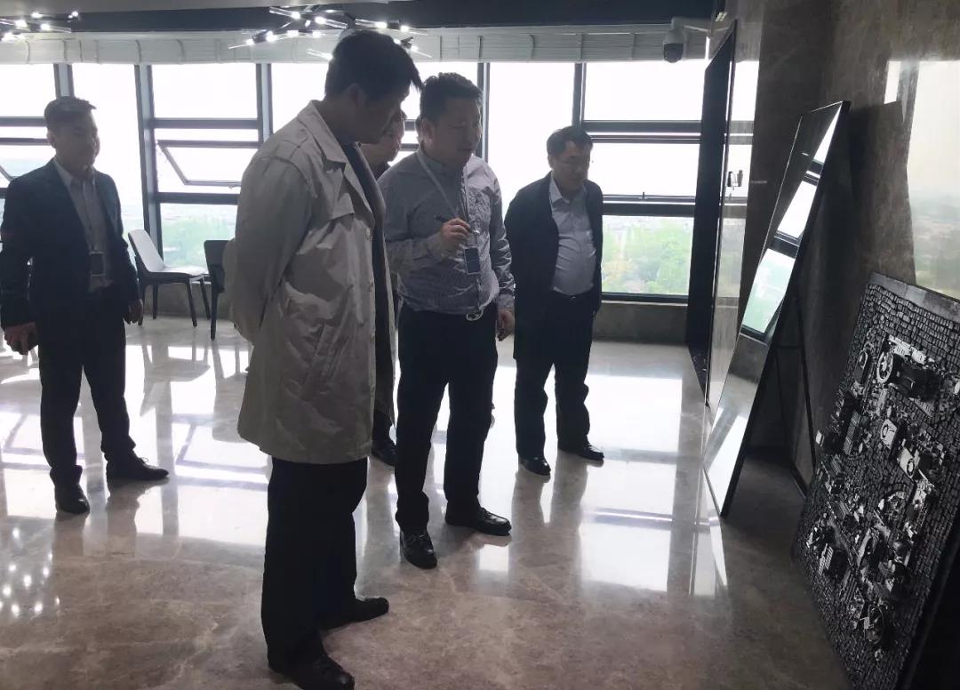 武侯区委常委、常务副区长张亚丹一行莅临明博官方网站_明博MINGBO(中国)
国际参观调研