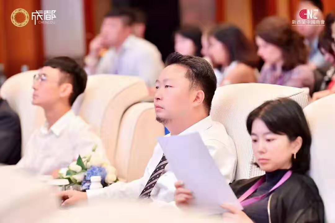 紧扼时代创新的咽喉 明博官方网站_明博MINGBO(中国)
人才培养向全球“借脑”