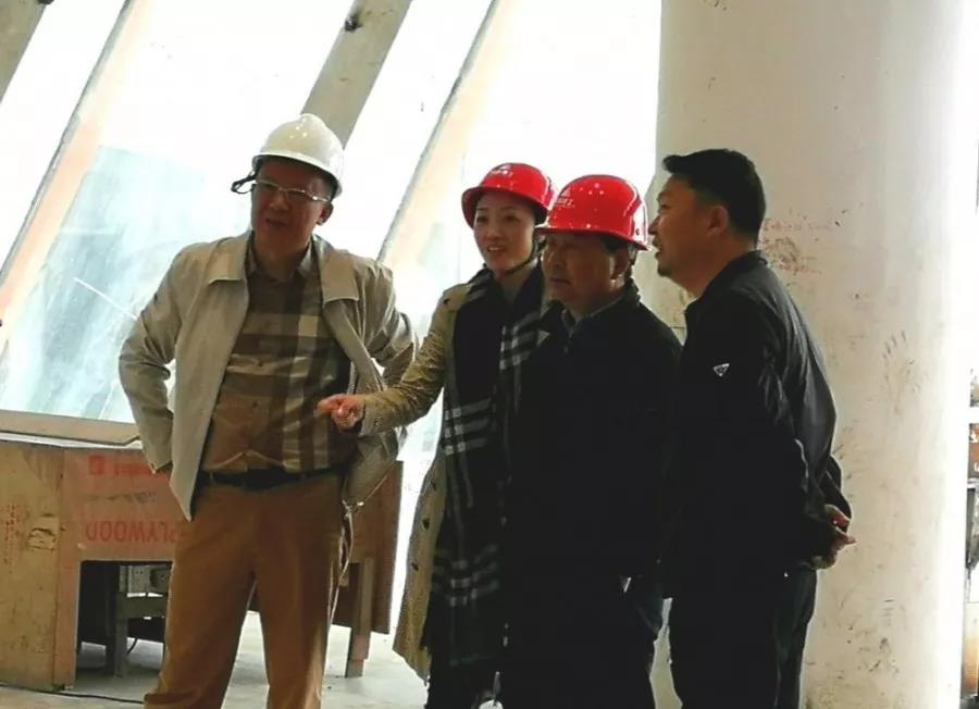 成都市常委左正视察龙泉山城市森林丹景台片区