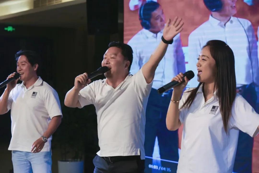 蓉聚明博官方网站_明博MINGBO(中国)
 远见未来——长江商学院校友齐聚明博官方网站_明博MINGBO(中国)
