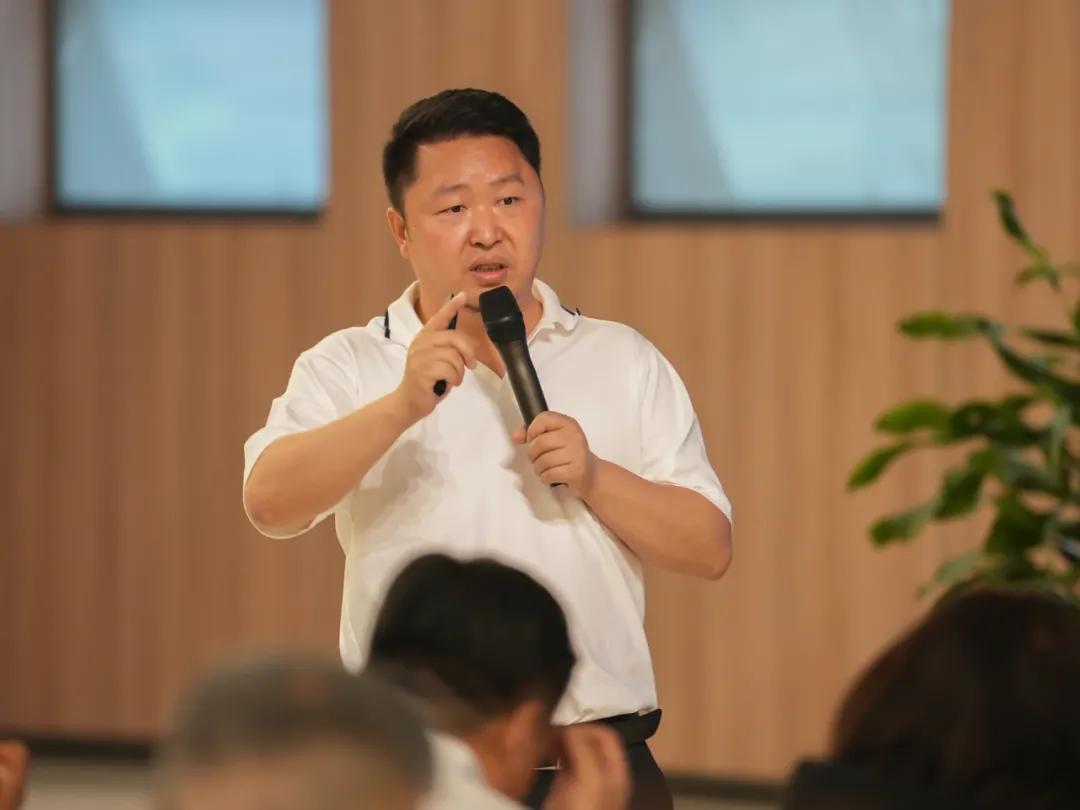 长江精英 再聚明博官方网站_明博MINGBO(中国)
