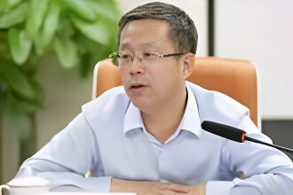 闻然